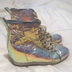 HOLOGRAPHIC SNEAKERS SIZE 7